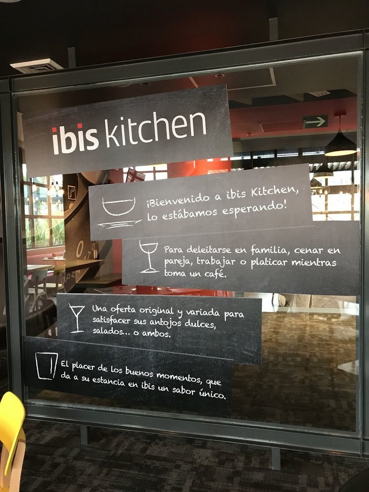 Ibis Irapuato Hotel Exterior foto